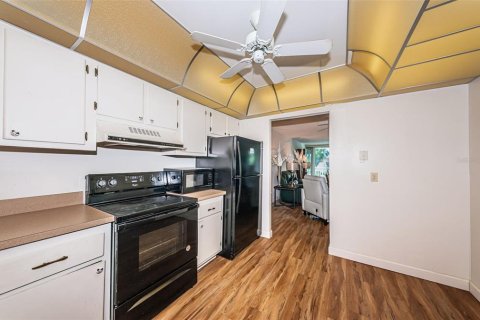 Copropriété à vendre à Saint Petersburg, Floride: 2 chambres, 120.77 m2 № 2355000 - photo 30