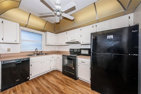 Copropriété à vendre à Saint Petersburg, Floride: 2 chambres, 120.77 m2 № 2355000 - photo 27