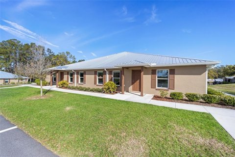 House in Ocala, Florida 3 bedrooms, 125.42 sq.m. № 1589913 - photo 14