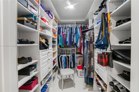 Condo in Weston, Florida, 2 bedrooms  № 1934902 - photo 11