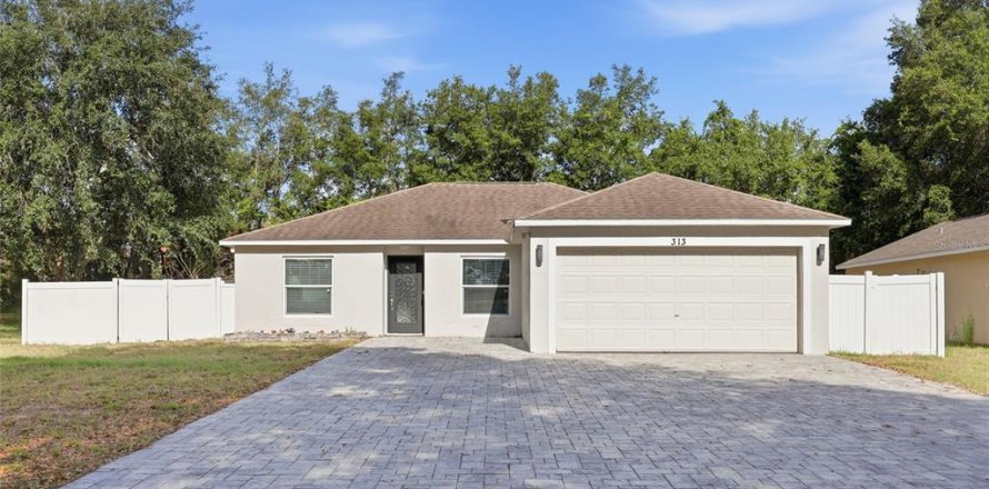 House in Davenport, Florida 4 bedrooms, 131.55 sq.m. № 2223603