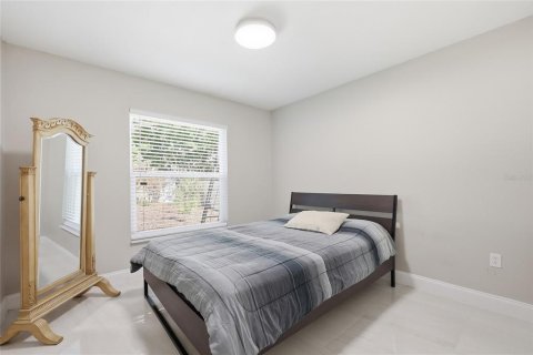 House in Davenport, Florida 4 bedrooms, 131.55 sq.m. № 2223603 - photo 22