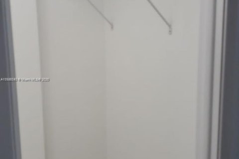 Copropriété à vendre à Sunny Isles Beach, Floride: 1 chambre, 93.37 m2 № 1802515 - photo 6