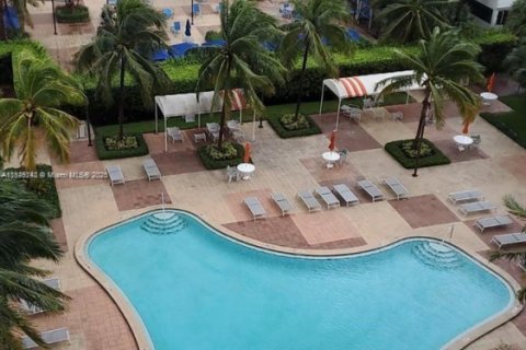 Copropriété à vendre à Sunny Isles Beach, Floride: 1 chambre, 93.37 m2 № 1802515 - photo 4