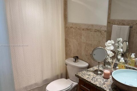 Copropriété à vendre à Sunny Isles Beach, Floride: 1 chambre, 93.37 m2 № 1802515 - photo 14