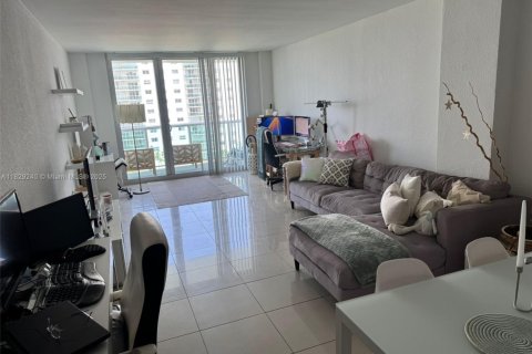 Copropriété à vendre à Sunny Isles Beach, Floride: 1 chambre, 93.37 m2 № 1802515 - photo 18