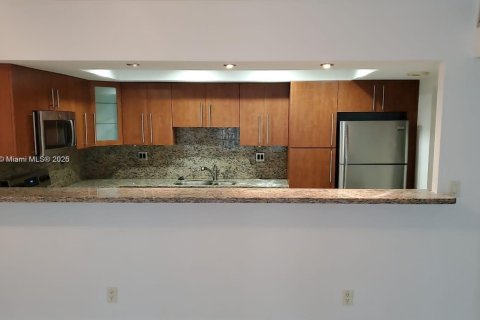 Copropriété à vendre à Sunny Isles Beach, Floride: 1 chambre, 93.37 m2 № 1802515 - photo 2