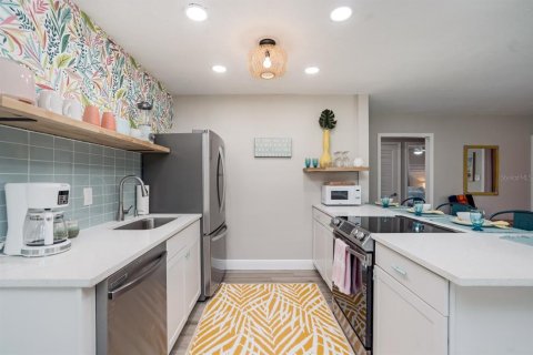 Villa ou maison à louer à Bradenton, Floride: 2 chambres, 104.7 m2 № 2298898 - photo 18