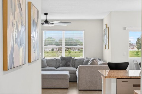 Casa en venta en Sorrento, Florida, 4 dormitorios, 171.5 m2 № 1879523 - foto 9