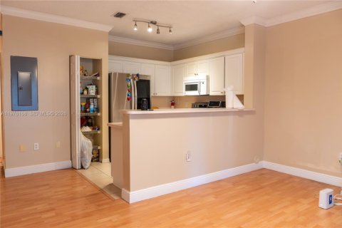 Touwnhouse à vendre à Homestead, Floride: 2 chambres, 127.28 m2 № 2075230 - photo 6