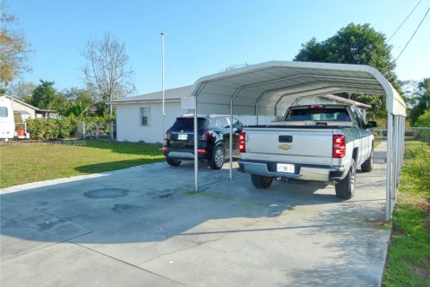 House in Okeechobee, Florida 2 bedrooms, 89.19 sq.m. № 1811314 - photo 4