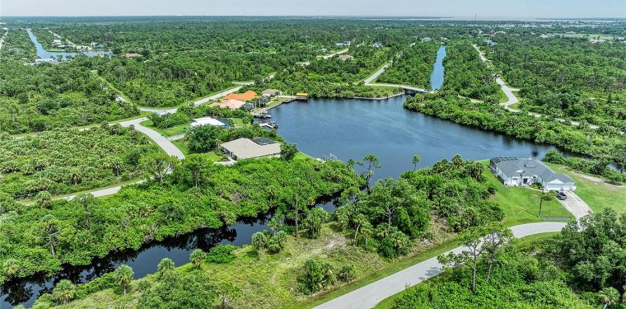 Terreno en Port Charlotte, Florida № 1831237