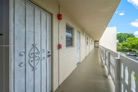 Copropriété à vendre à Dania Beach, Floride: 2 chambres, 106.28 m2 № 1955784 - photo 6