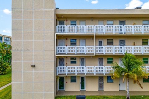 Copropriété à vendre à Dania Beach, Floride: 2 chambres, 106.28 m2 № 1955784 - photo 7