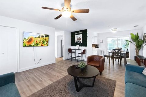 Villa ou maison à vendre à Bradenton, Floride: 4 chambres, 177.07 m2 № 2391279 - photo 9