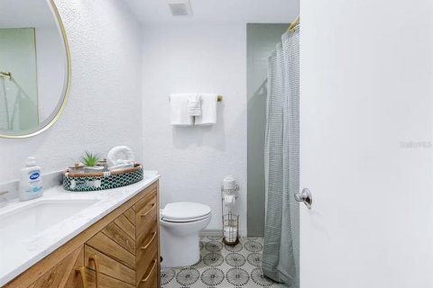 Villa ou maison à vendre à Bradenton, Floride: 4 chambres, 177.07 m2 № 2391279 - photo 28