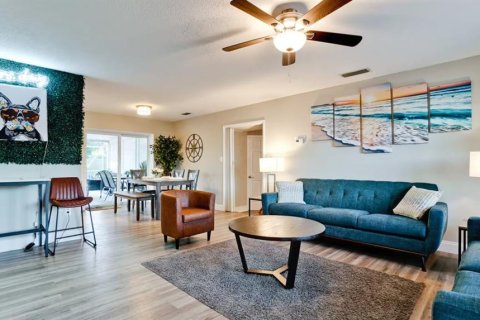 Villa ou maison à vendre à Bradenton, Floride: 4 chambres, 177.07 m2 № 2391279 - photo 3