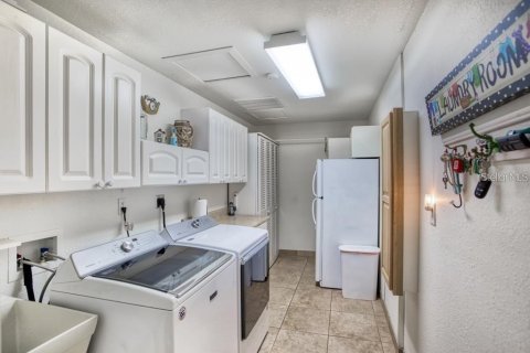 Villa ou maison à louer à Temple Terrace, Floride: 4 chambres, 216.56 m2 № 2102377 - photo 21