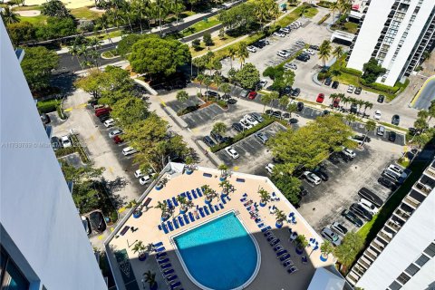 Condo in Aventura, Florida, 2 bedrooms  № 1683893 - photo 20