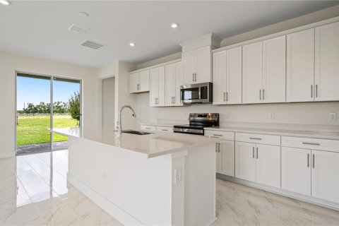 Villa ou maison à vendre à Mount Dora, Floride: 4 chambres, 255.57 m2 № 1717358 - photo 11