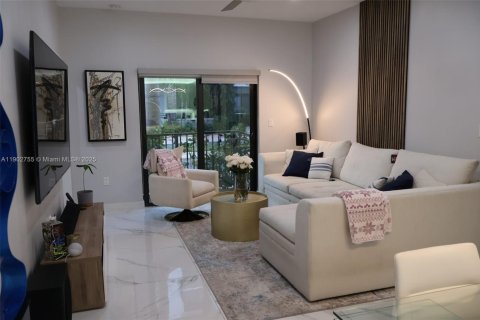 Copropriété à louer à Doral, Floride: 3 chambres, 104.42 m2 № 1954521 - photo 3