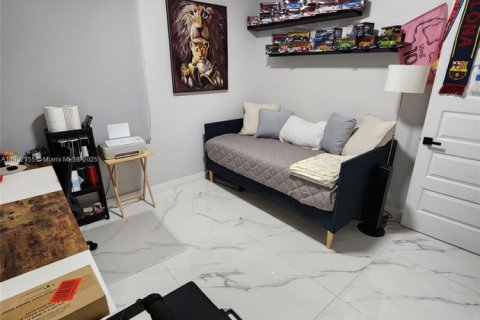 Copropriété à louer à Doral, Floride: 3 chambres, 104.42 m2 № 1954521 - photo 9