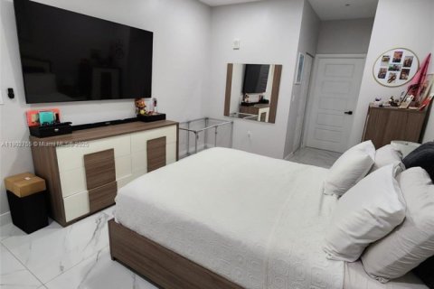 Copropriété à louer à Doral, Floride: 3 chambres, 104.42 m2 № 1954521 - photo 4