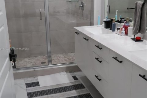 Copropriété à louer à Doral, Floride: 3 chambres, 104.42 m2 № 1954521 - photo 7