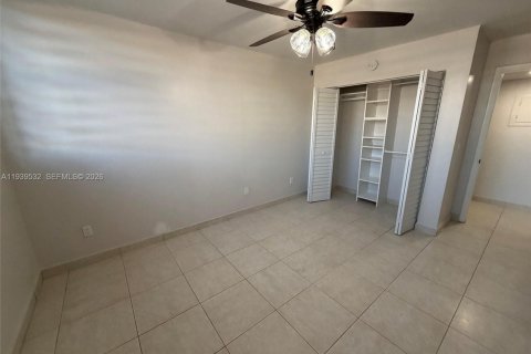Copropriété à louer à Miami, Floride: 2 chambres, 113.43 m2 № 1997578 - photo 15