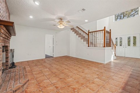 House in Spring Hill, Florida 4 bedrooms, 280.56 sq.m. № 2117388 - photo 12