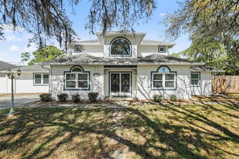 House in Spring Hill, Florida 4 bedrooms, 280.56 sq.m. № 2117388
