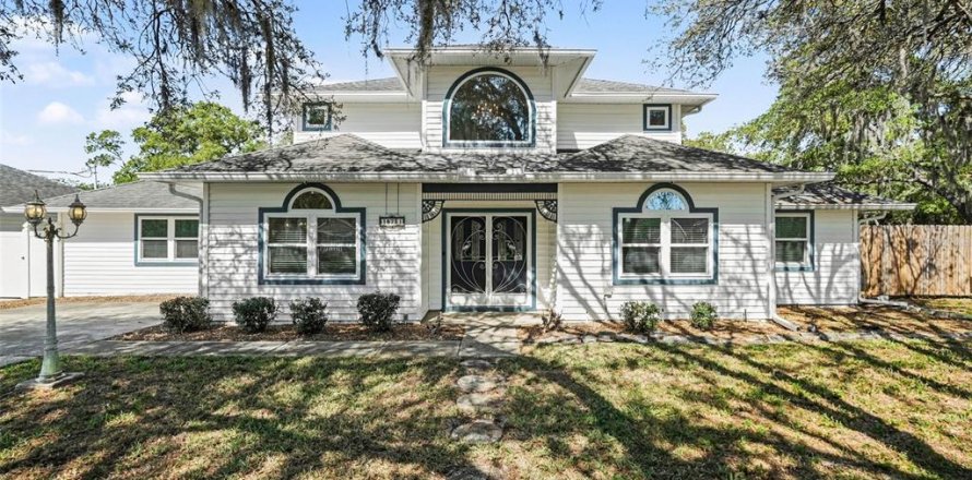 House in Spring Hill, Florida 4 bedrooms, 280.56 sq.m. № 2117388