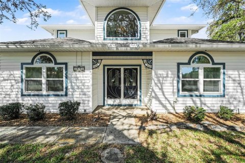 House in Spring Hill, Florida 4 bedrooms, 280.56 sq.m. № 2117388 - photo 3