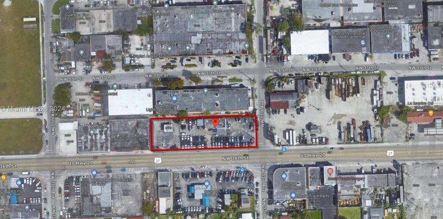 Propiedad comercial en Miami, Florida № 1695085