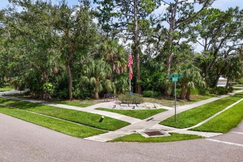Land in Sarasota, Florida № 1913586 - photo 2