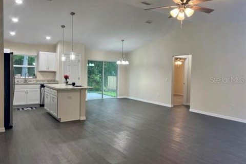 Villa ou maison à louer à Ocala, Floride: 3 chambres, 129.04 m2 № 2095020 - photo 2