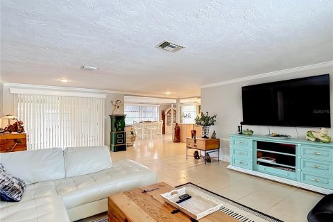 Casa en venta en New Port Richey, Florida, 3 dormitorios, 148.09 m2 № 2221371 - foto 7