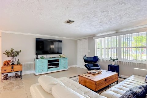Casa en venta en New Port Richey, Florida, 3 dormitorios, 148.09 m2 № 2221371 - foto 6