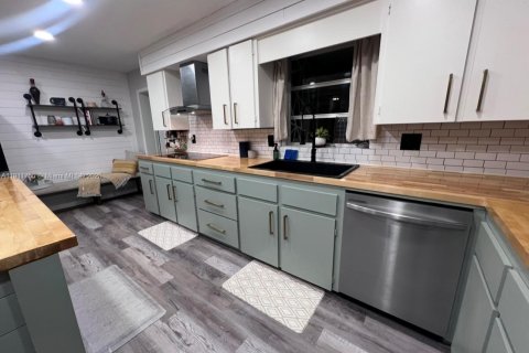 Villa ou maison à vendre à Lakeland, Floride: 4 chambres, 234.3 m2 № 1969059 - photo 9