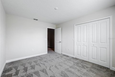 House in Davenport, Florida 6 bedrooms, 356.09 sq.m. № 1545304 - photo 27