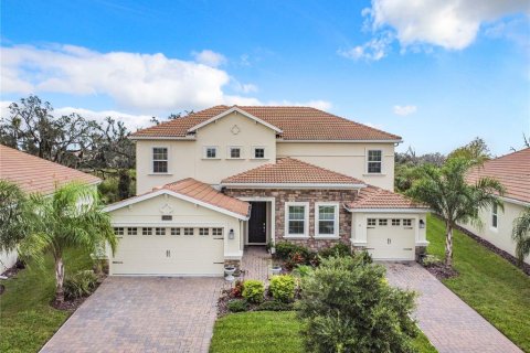 House in Davenport, Florida 6 bedrooms, 356.09 sq.m. № 1545304 - photo 1