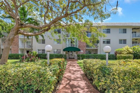 Condo in Key Biscayne, Florida, 3 bedrooms  № 1744015 - photo 16