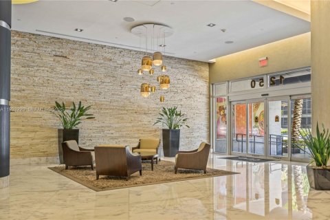 Снять в аренду кондоминиум в Майами, Флорида 1 спальня, 75.62м2, № 2035091 - фото 23