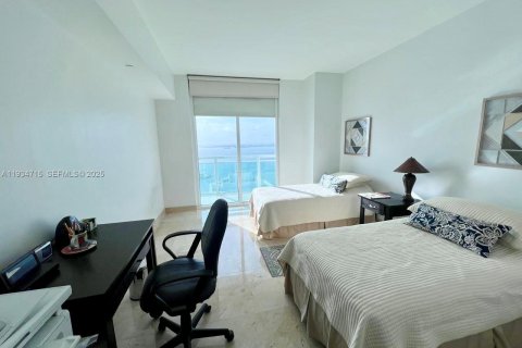Condominio en alquiler en Miami, Florida, 2 dormitorios, 118.73 m2 № 1992923 - foto 18