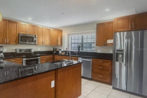 Townhouse in Orlando, Florida 4 bedrooms, 185.8 sq.m. № 2098331 - photo 6