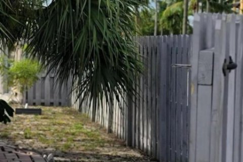 Casa en alquiler en Boca Raton, Florida, 4 dormitorios, 159.42 m2 № 1230232 - foto 1