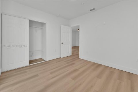 Apartment in Miami, Florida 2 bedrooms, 61.69 sq.m. № 2040514 - photo 6