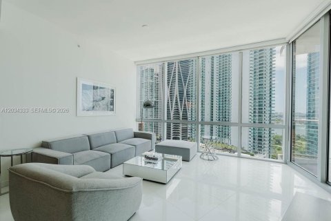 Condo in Miami, Florida, 2 bedrooms № 2185899 - photo 11