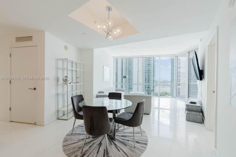 Condo in Miami, Florida, 2 bedrooms № 2185899 - photo 9