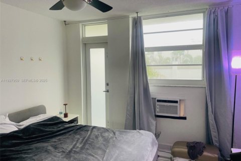 Copropriété à vendre à Miami Beach, Floride: 1 chambre, 45.52 m2 № 1988247 - photo 14